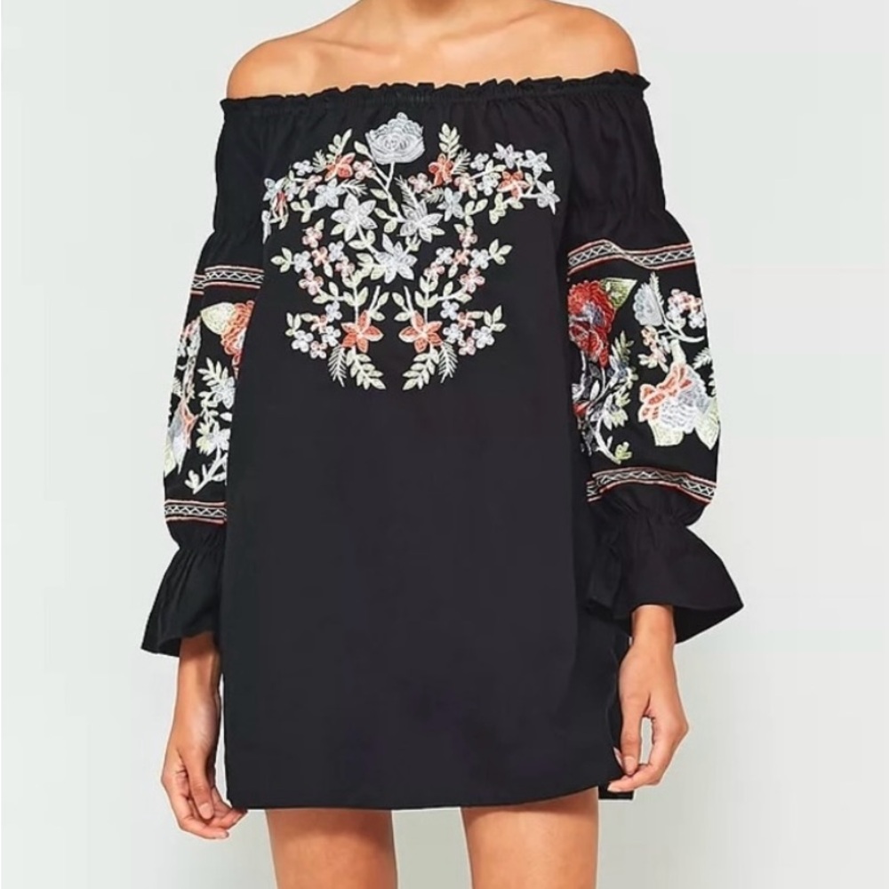 Free People off-shoulder embroidered floral print dress XS